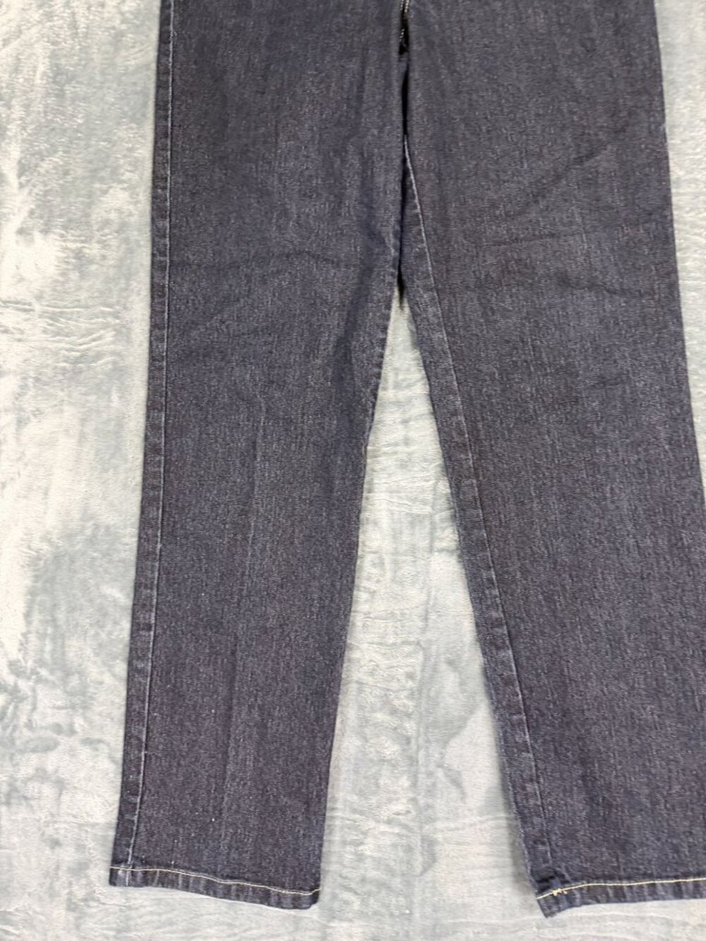 Gloria Vanderbilt Amanda Tapered Leg Dark Wash Jeans Size 14  Stretch Denim - Picture 3 of 10